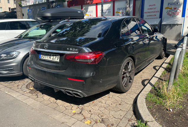 Mercedes-AMG E 63 S W213 2021