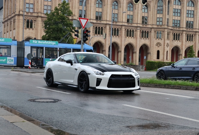 Nissan GT-R 2017