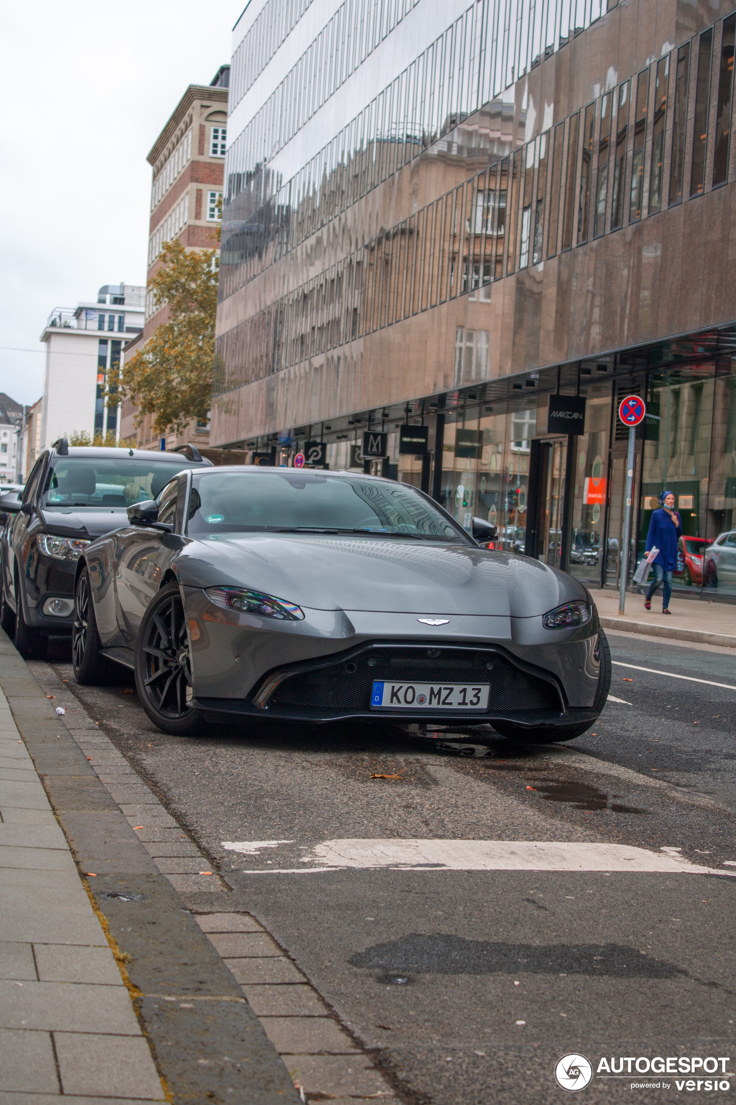 Aston Martin V8 Vantage 2018