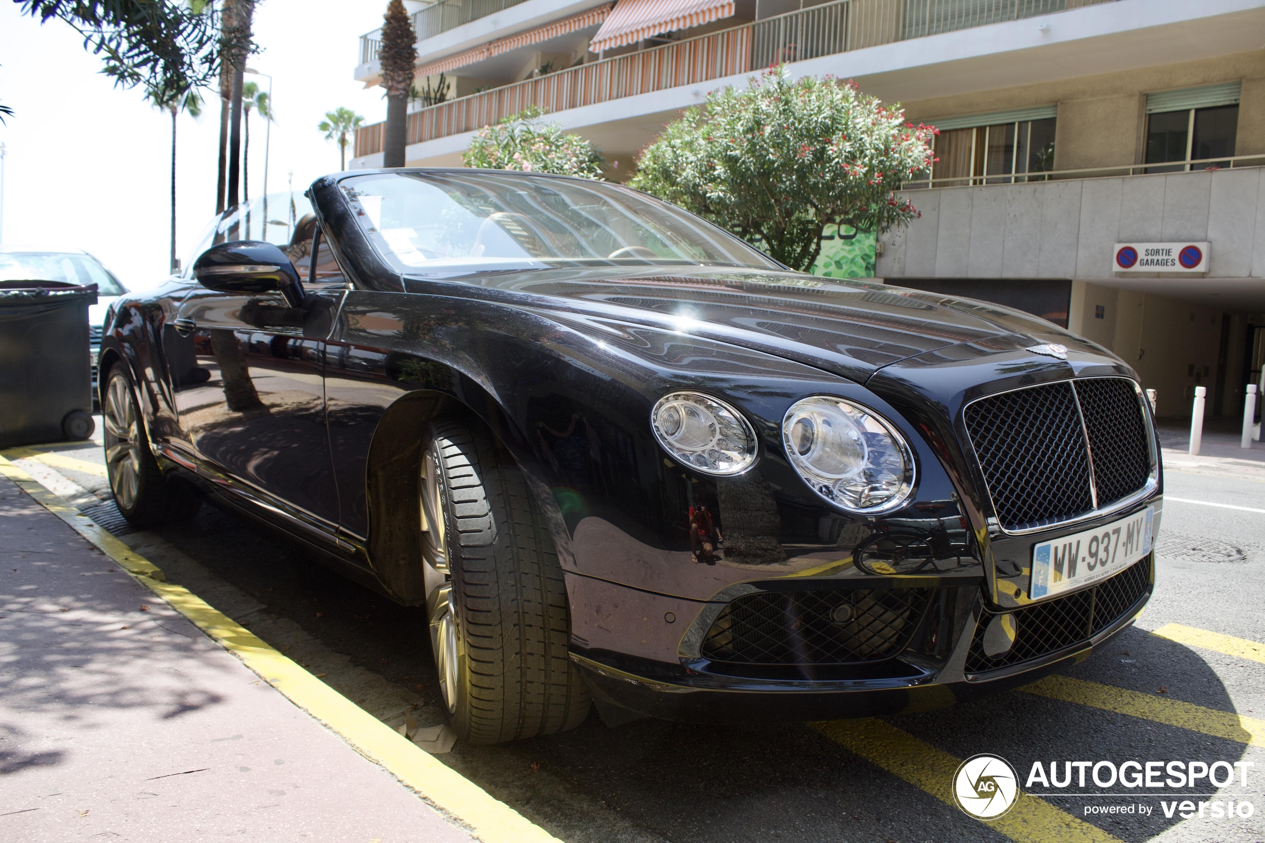 Bentley Continental GTC V8