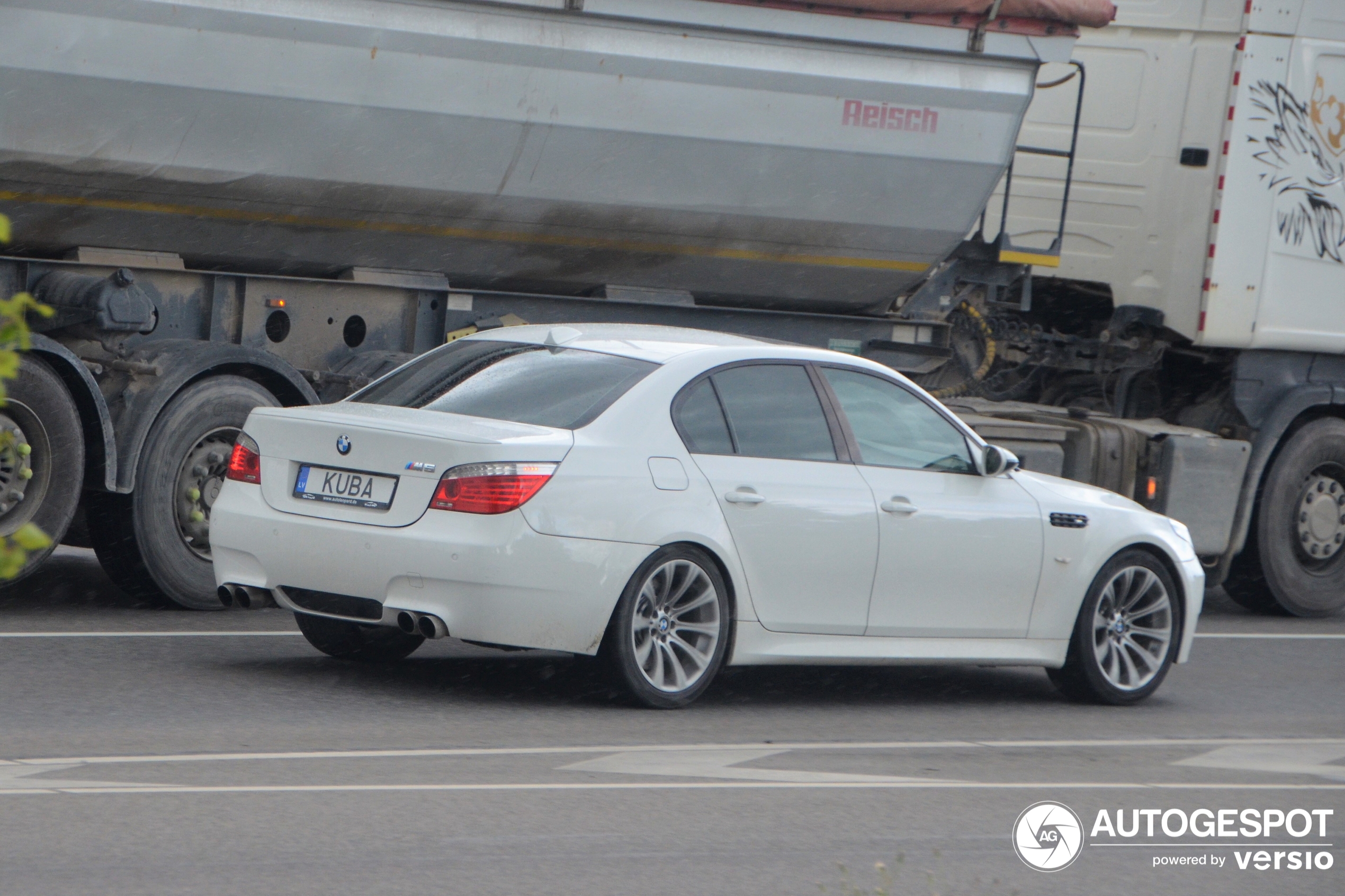 BMW M5 E60 2005