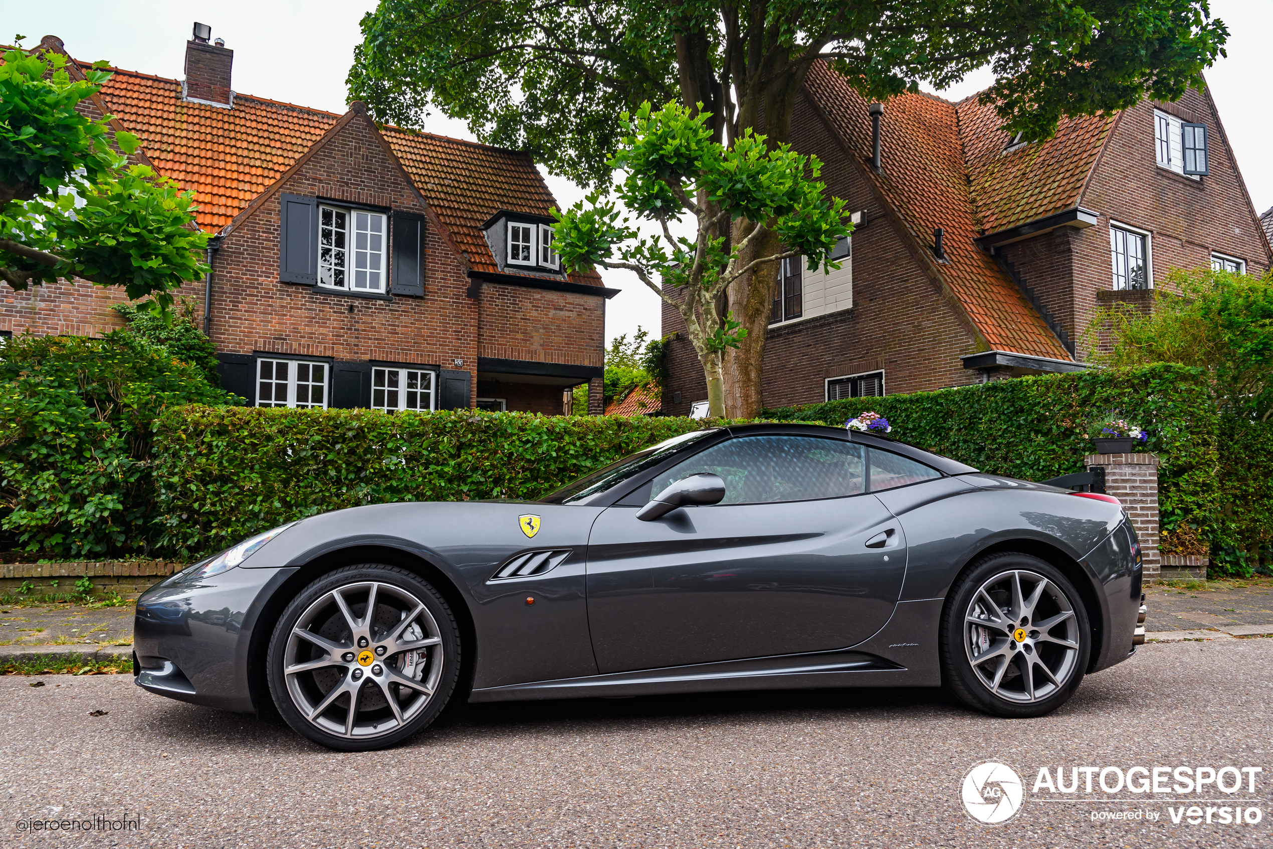 Ferrari California