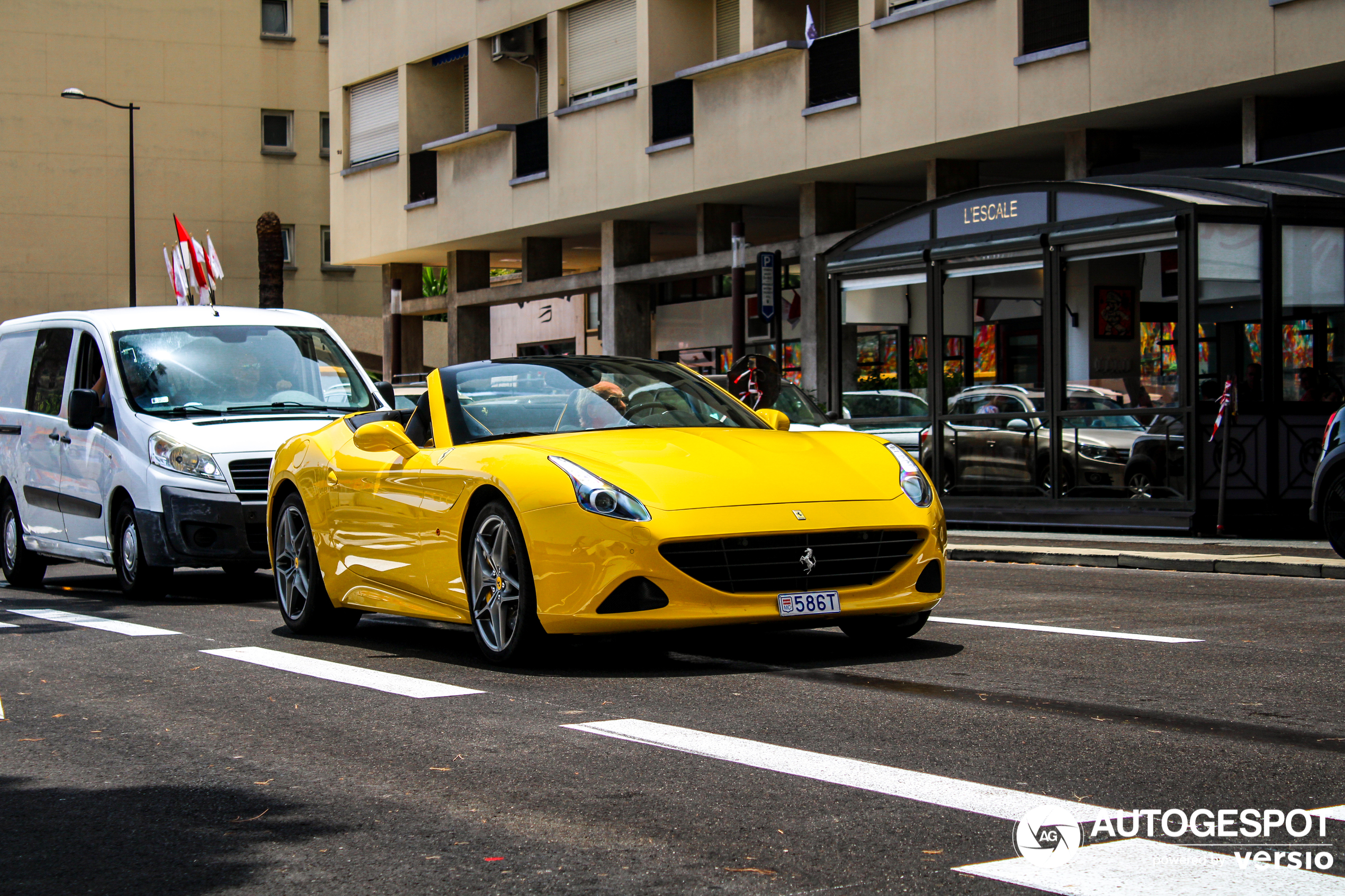 Ferrari California T