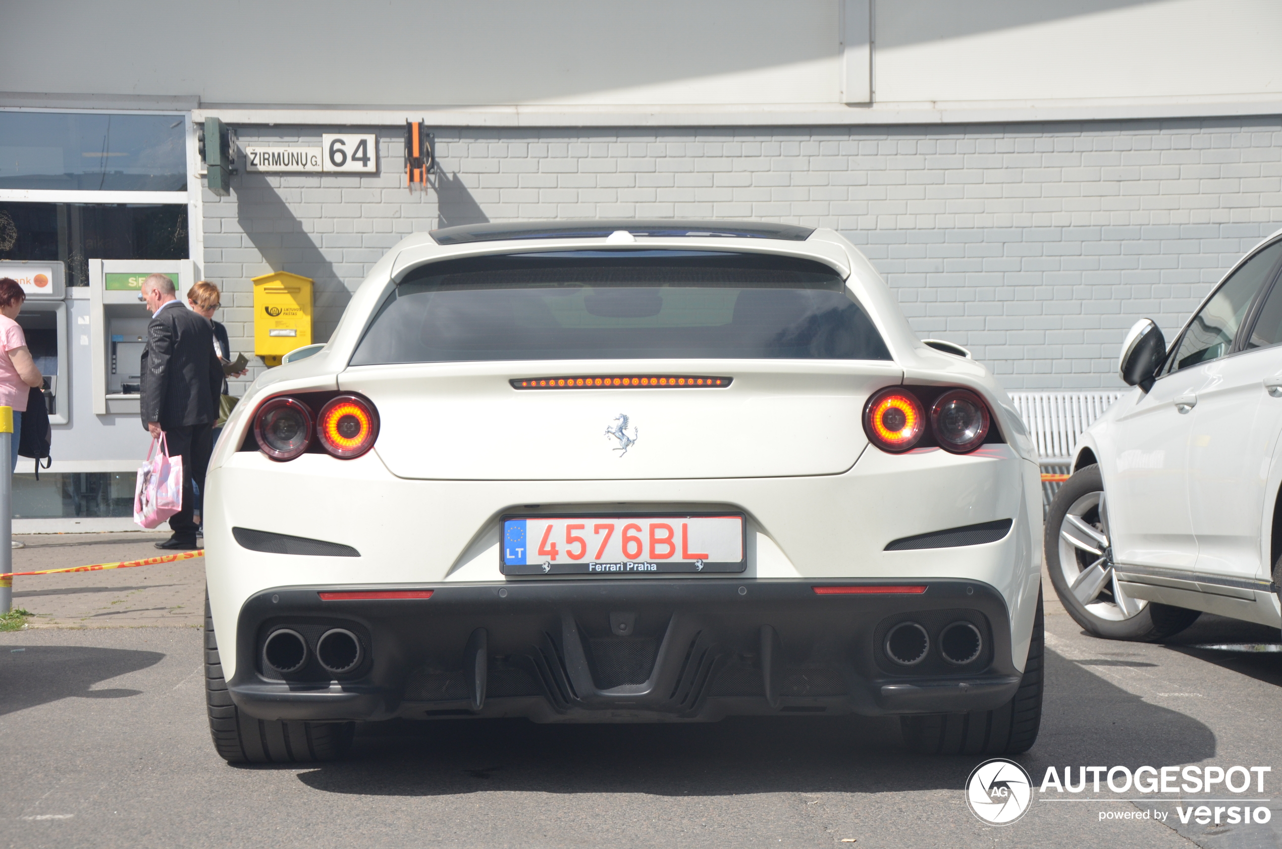 Ferrari GTC4Lusso T