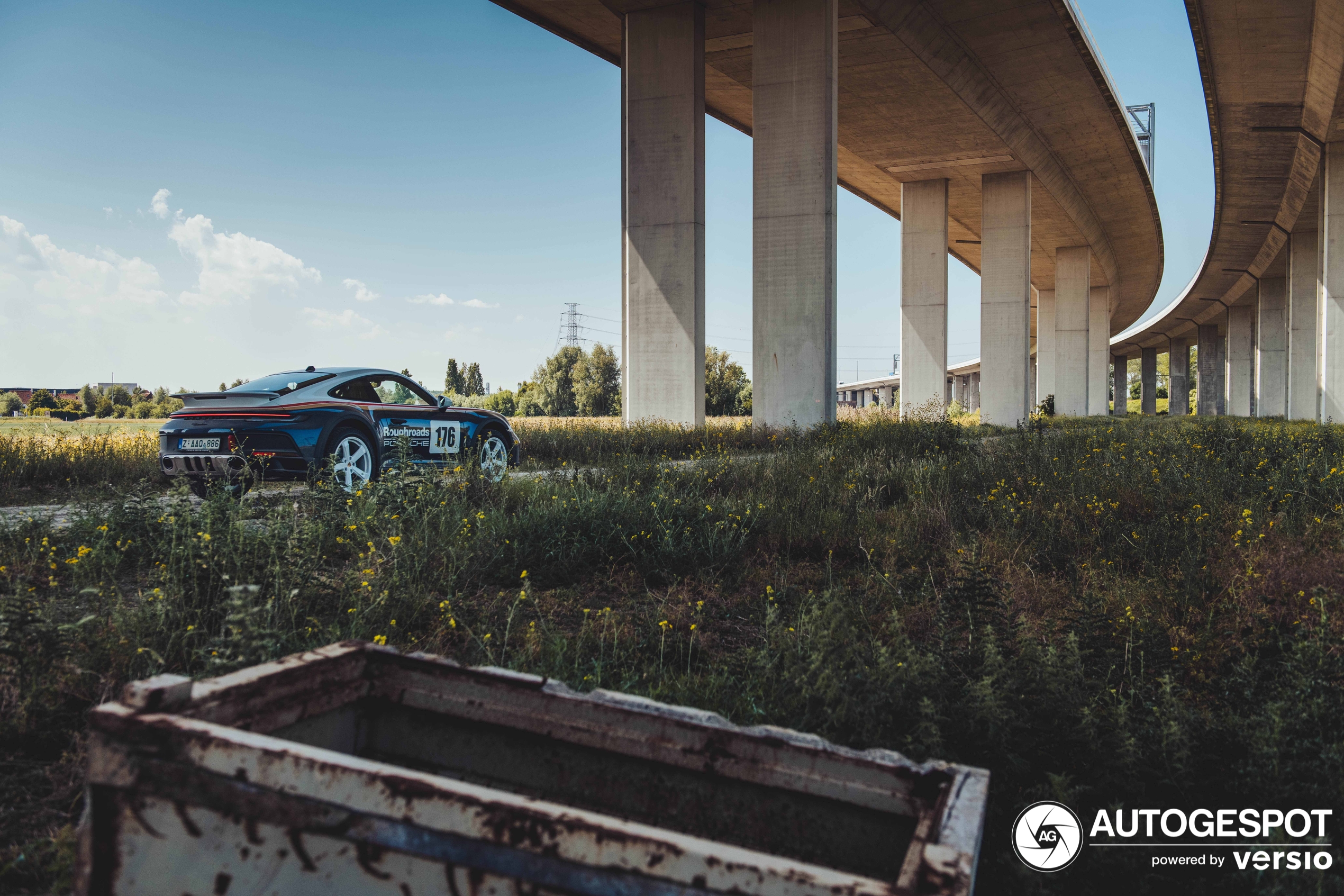 A 911 Dakar was spotted in the wild