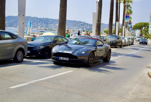 Aston Martin DB11 V8 Volante