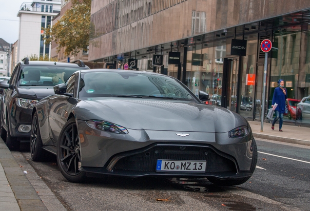 Aston Martin V8 Vantage 2018