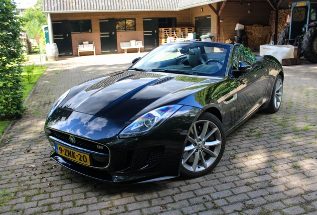 Jaguar F-TYPE S Convertible