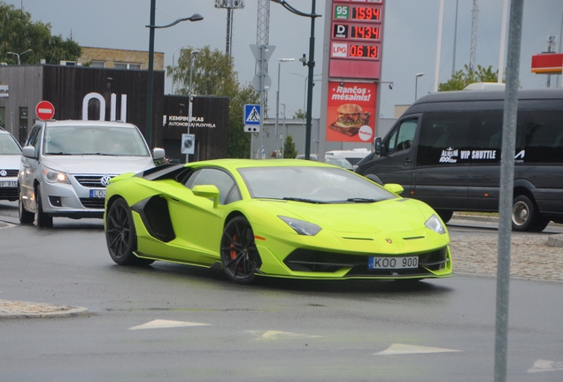 Lamborghini Aventador LP700-4