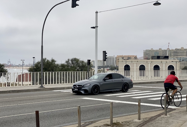 Mercedes-AMG E 63 S W213