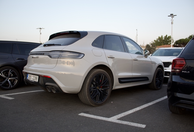 Porsche 95B Macan GTS MkIII