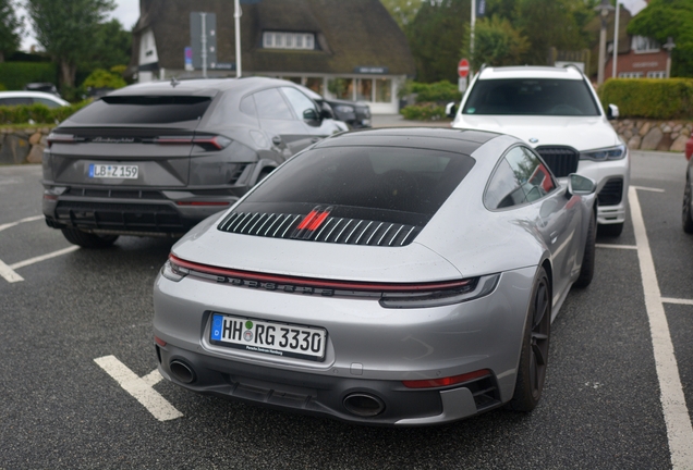 Porsche 992 Carrera 4S