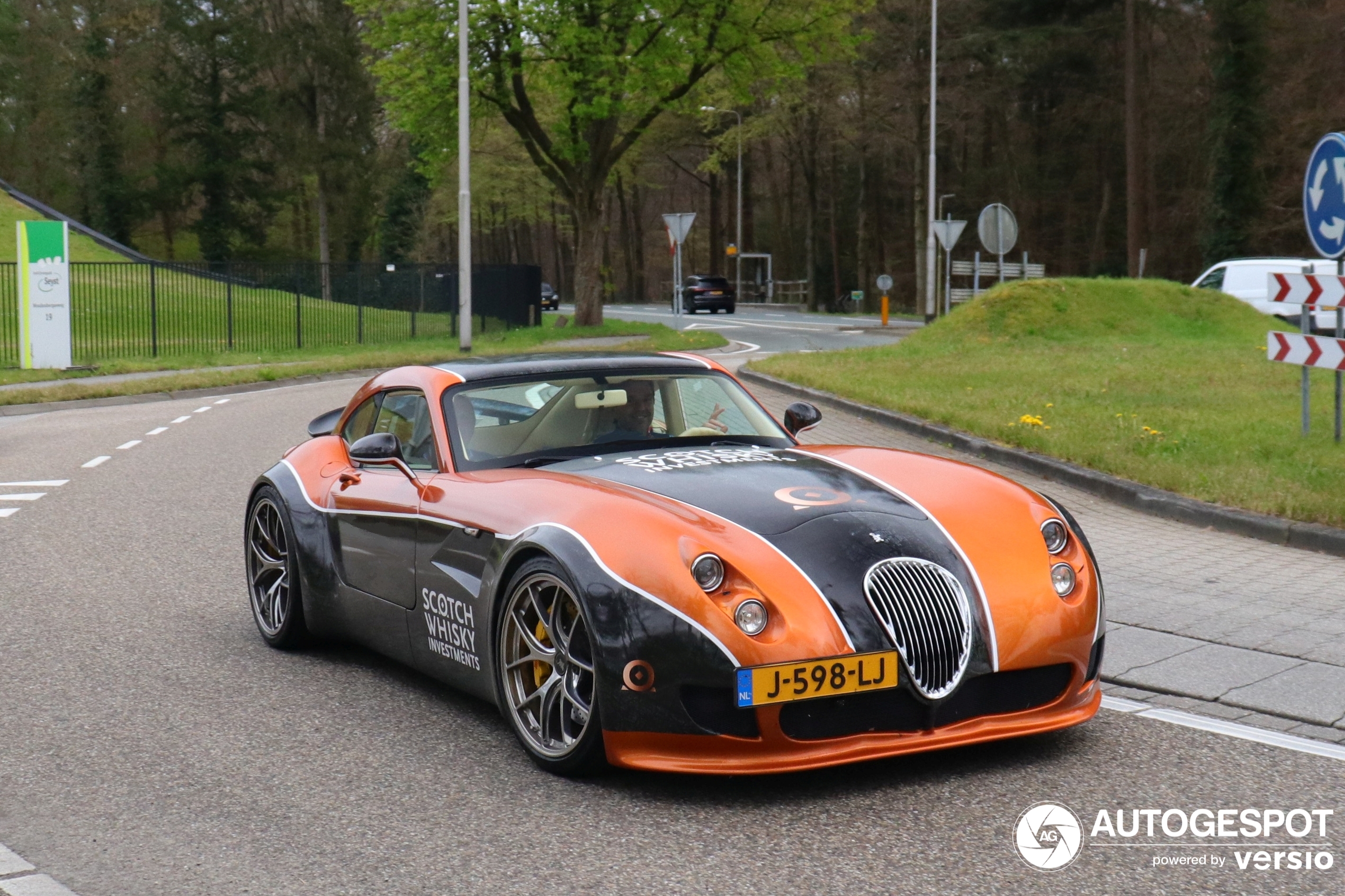 Finally a new Wiesmann MF5 GT