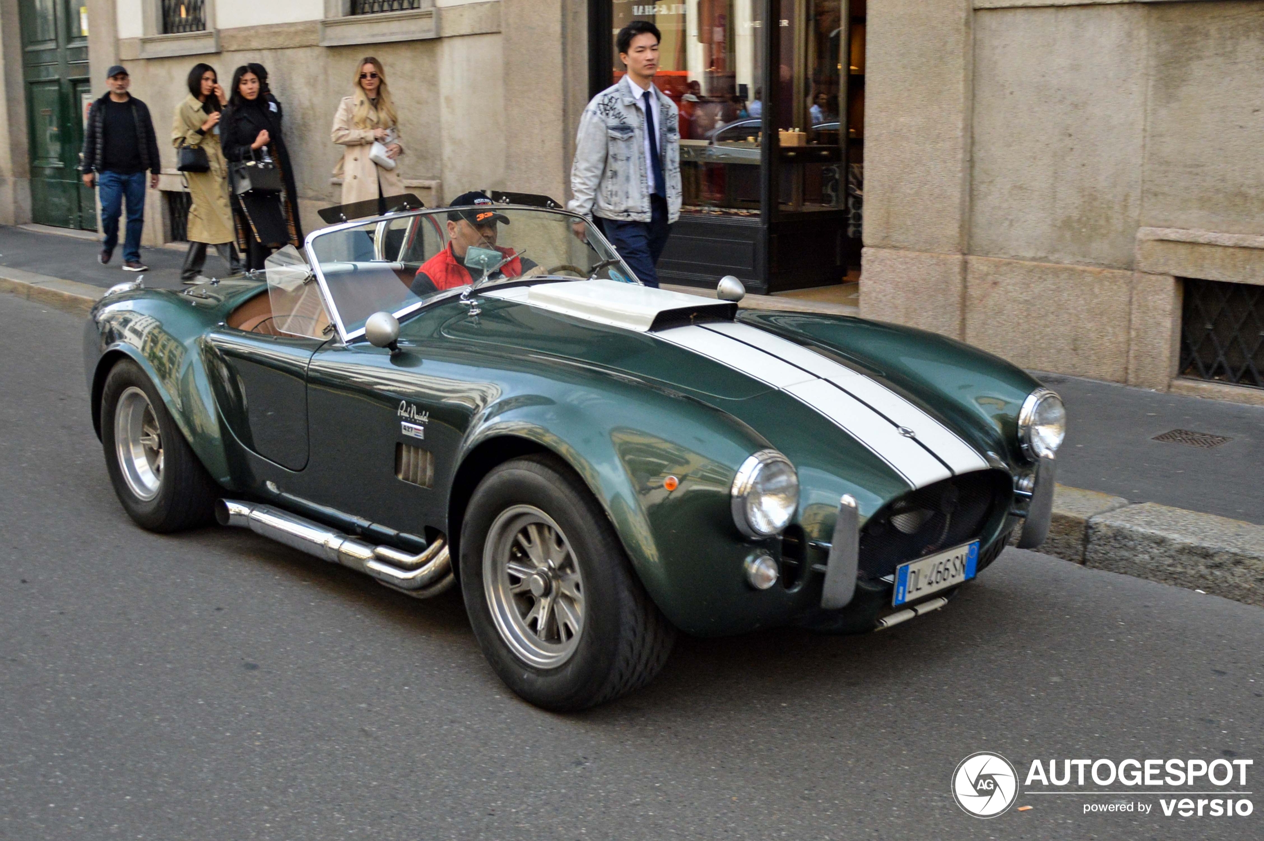 AC Cobra 427