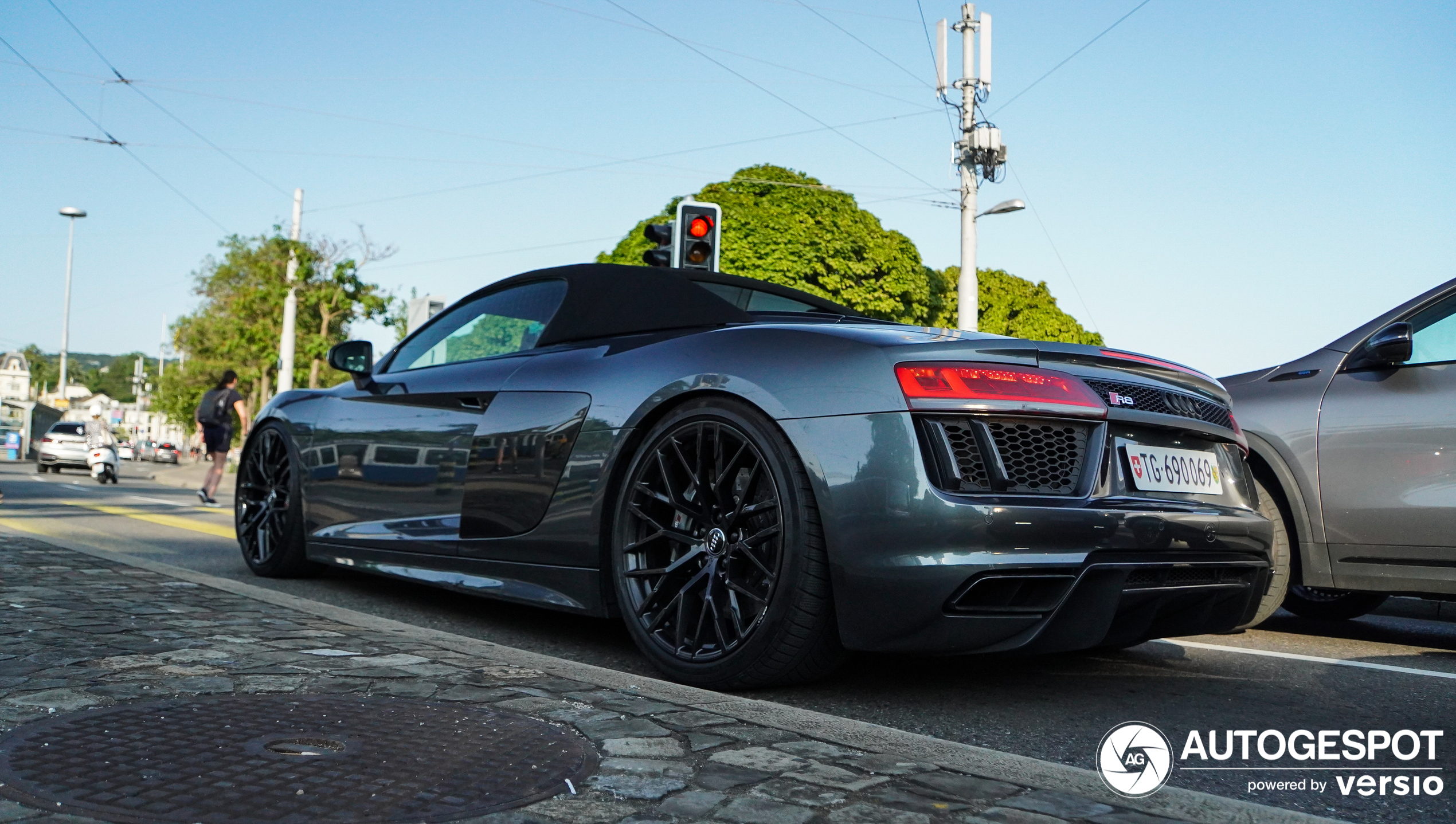 Audi R8 V10 Spyder 2016