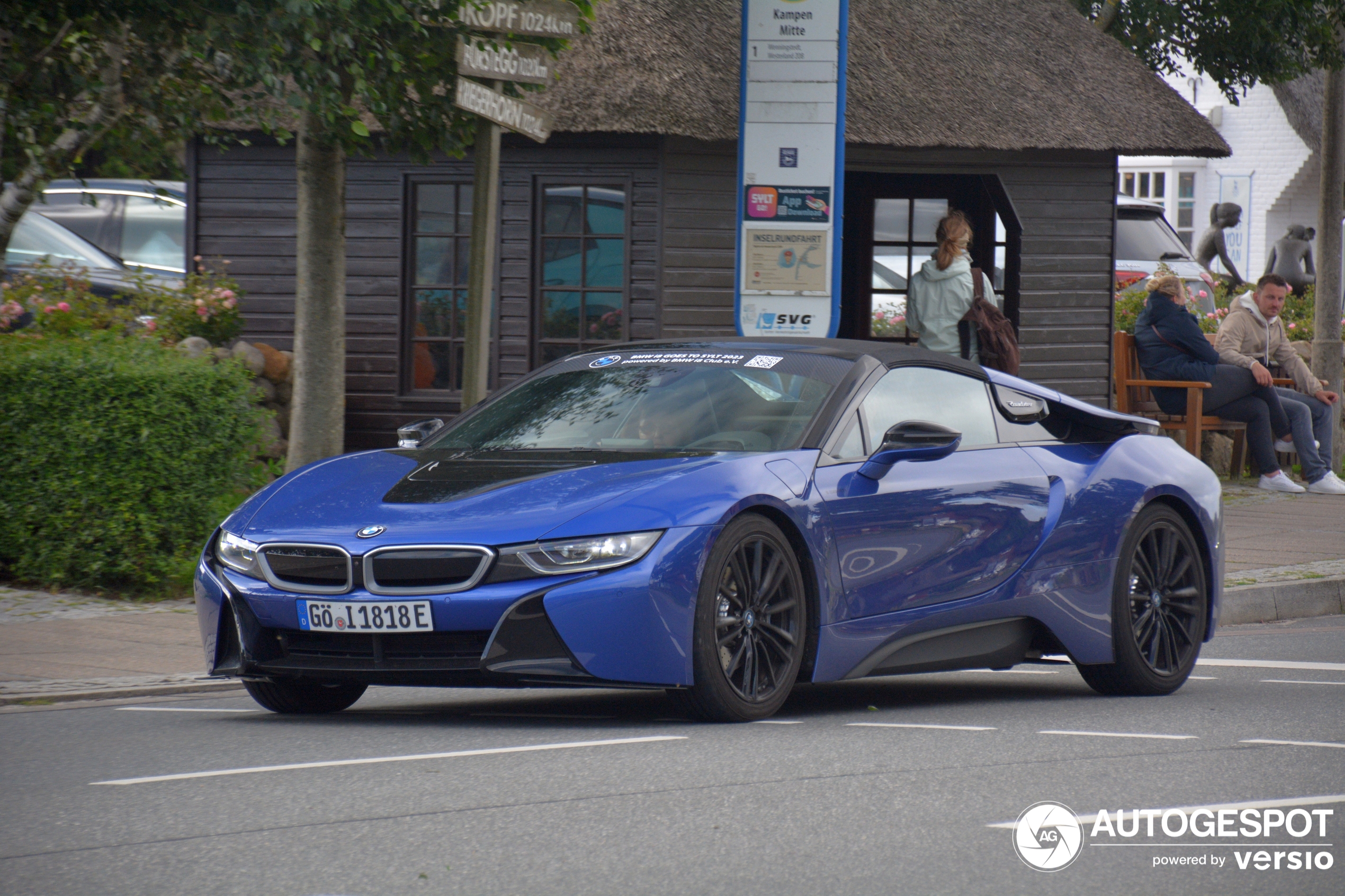 BMW i8 Roadster