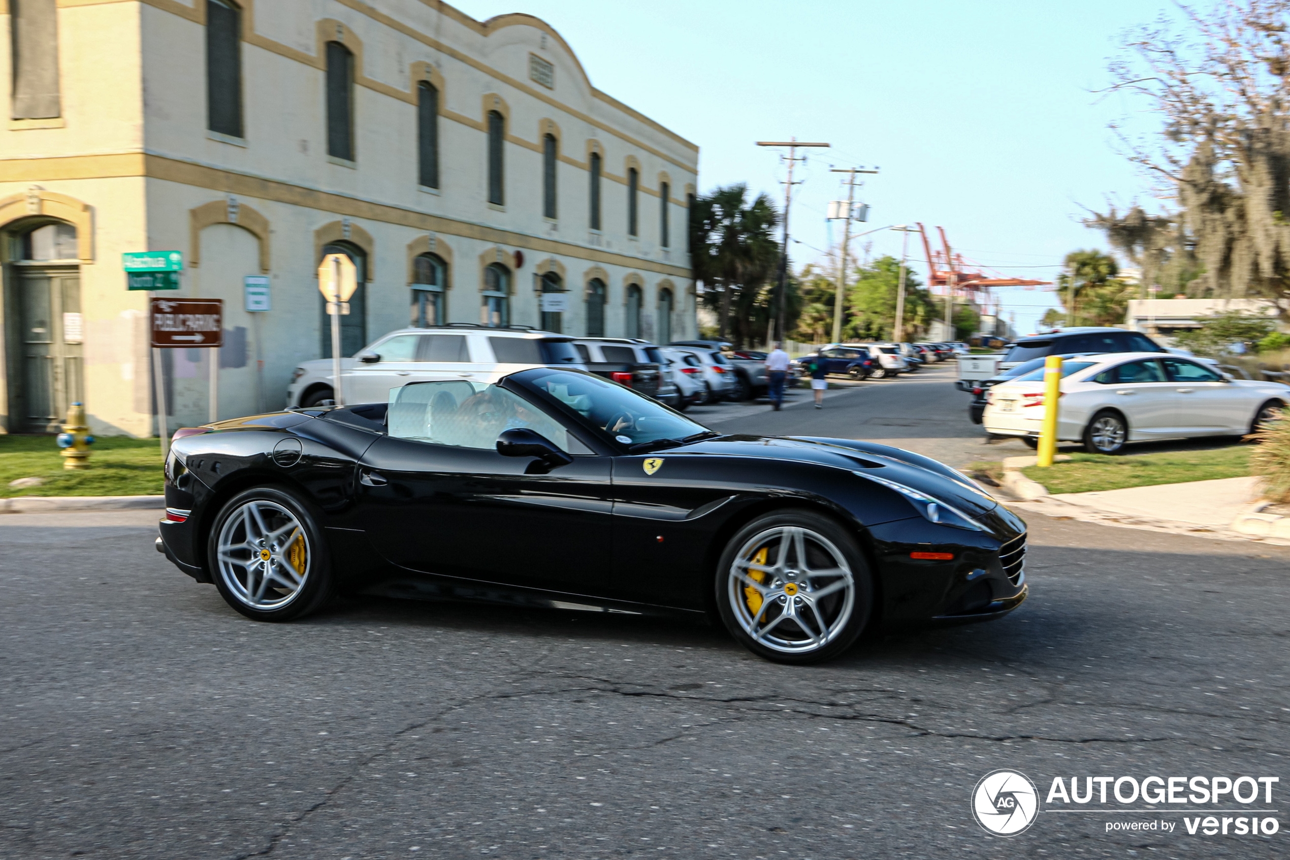 Ferrari California T