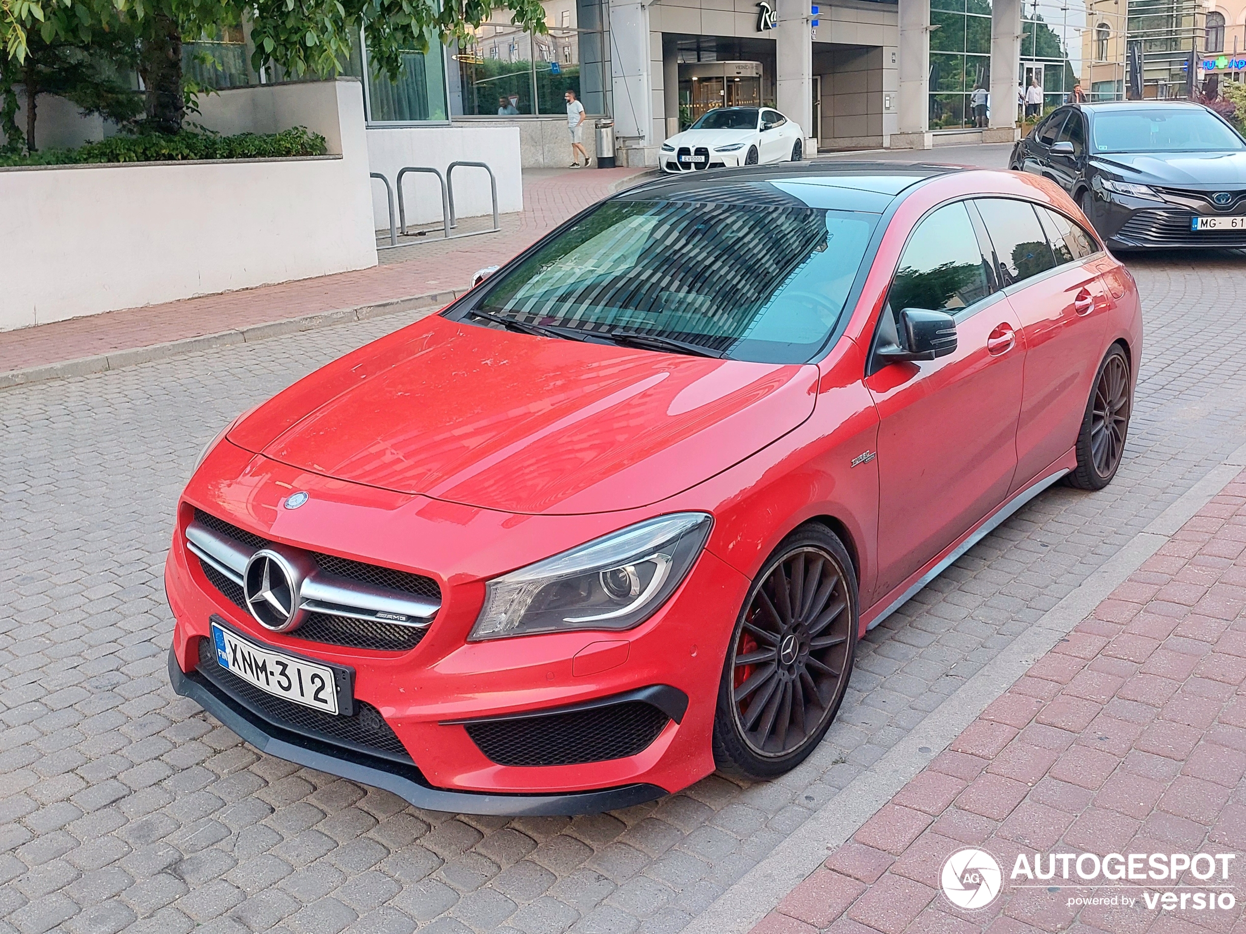 Mercedes-AMG CLA 45 Shooting Brake X117