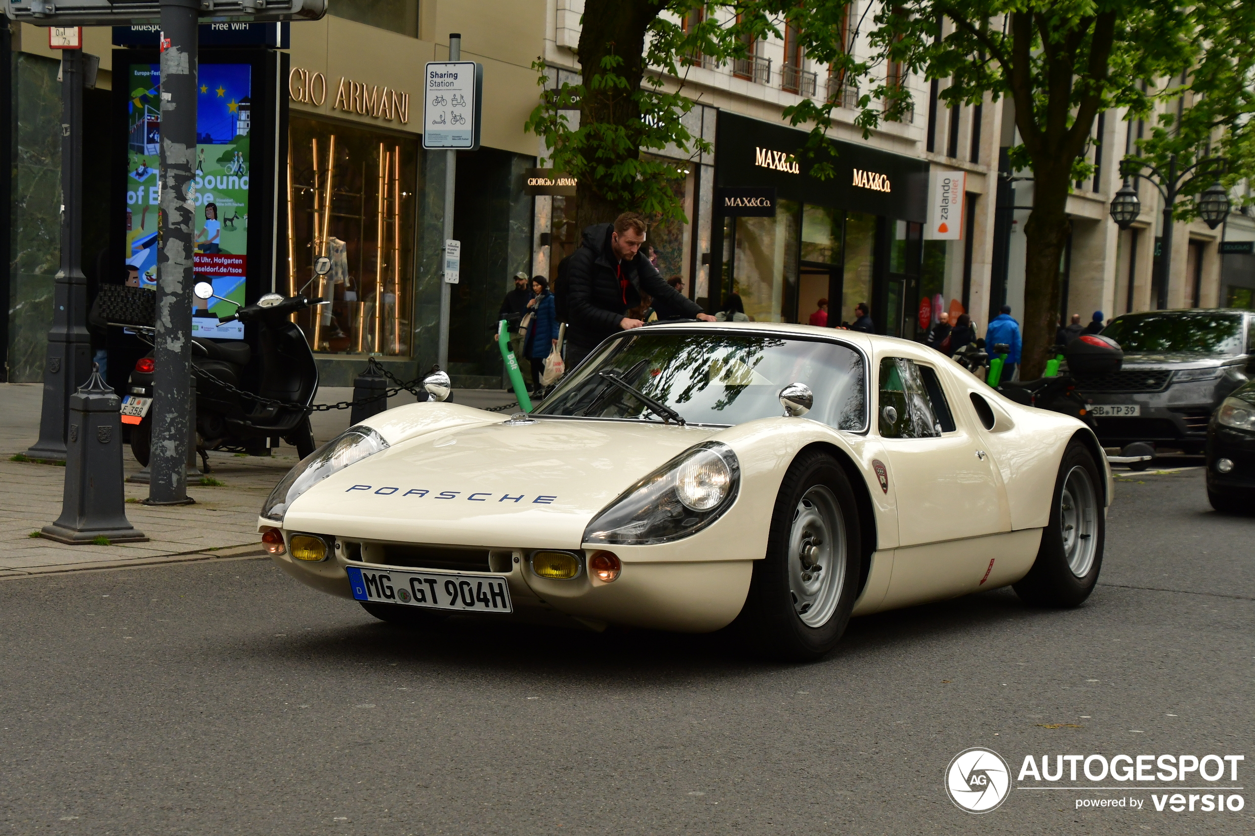 Porsche 904 Carrera GTS - 07 August 2023 - Autogespot