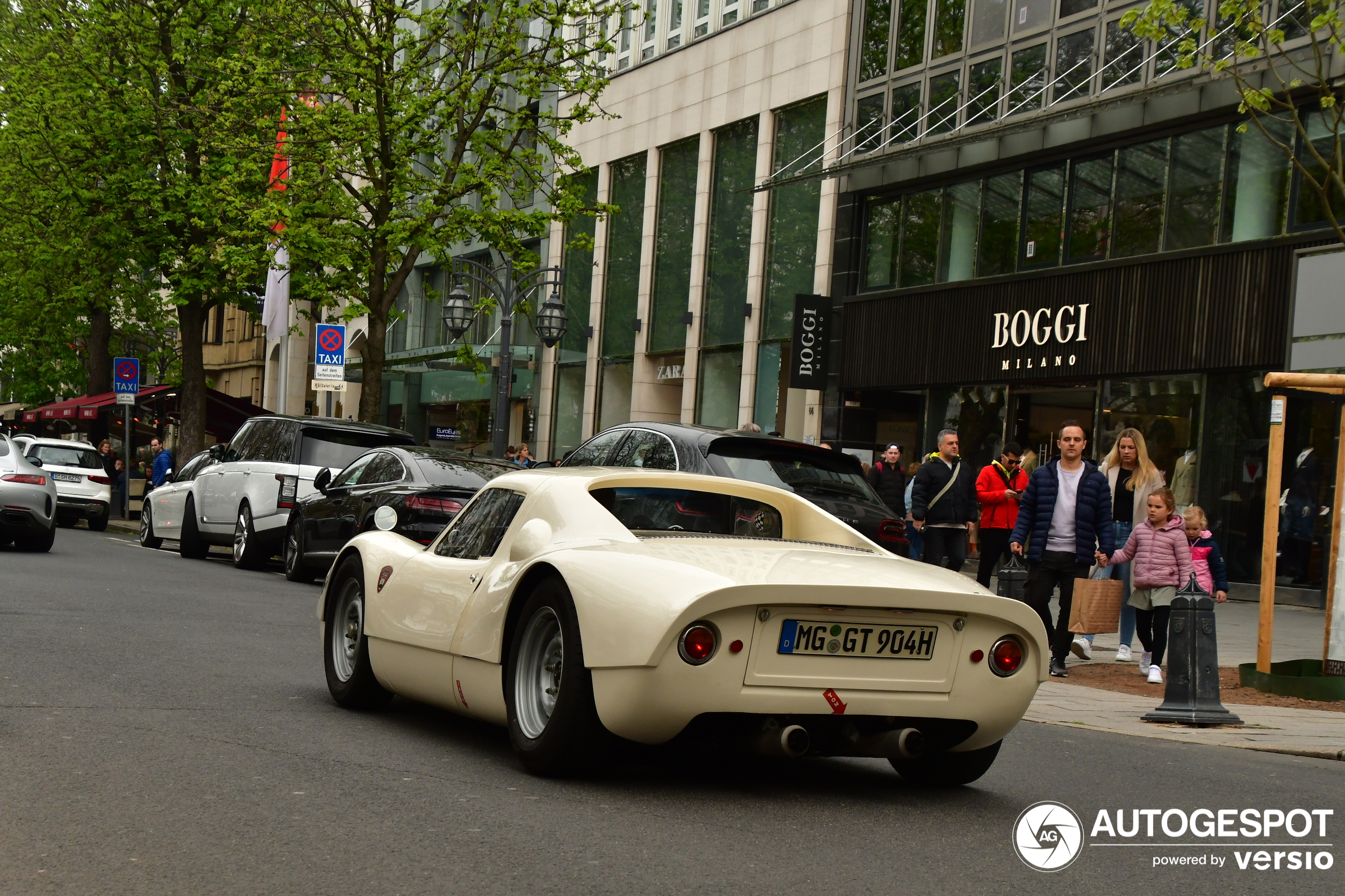 Porsche 904 Carrera GTS - 07 August 2023 - Autogespot
