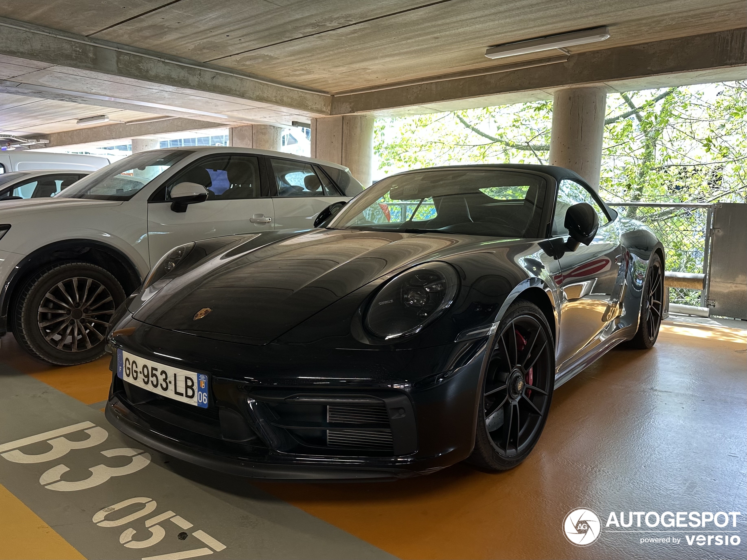 Porsche 992 Carrera 4 GTS Cabriolet