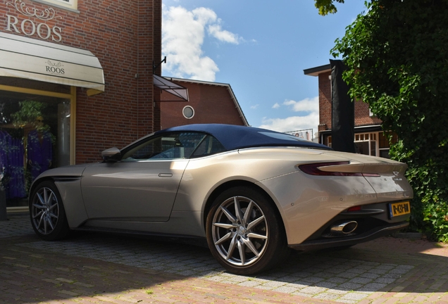 Aston Martin DB11 V8 Volante