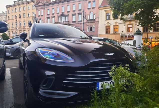 Aston Martin DBX