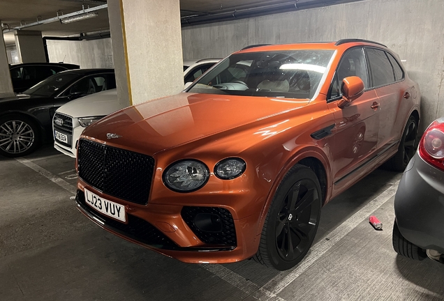 Bentley Bentayga Hybrid 2021