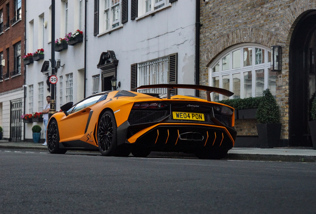 Lamborghini Aventador LP750-4 SuperVeloce Roadster