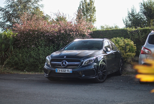 Mercedes-Benz GLA 45 AMG X156