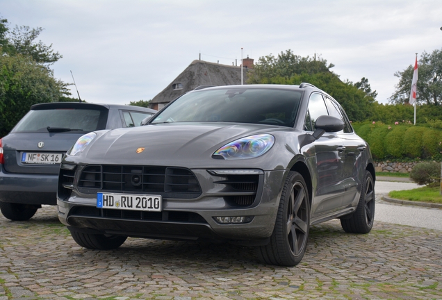 Porsche 95B Macan GTS