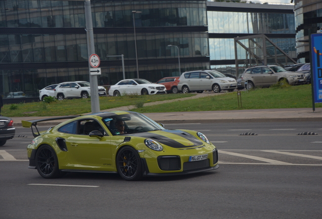 Porsche 991 GT2 RS Weissach Package