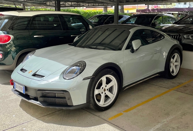 Porsche 992 Dakar