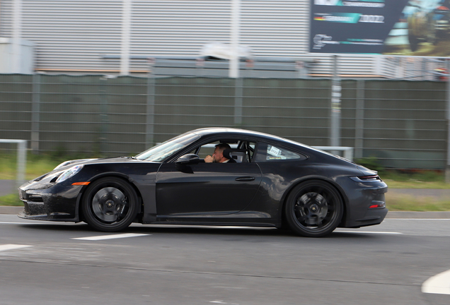 Porsche 992 S/T