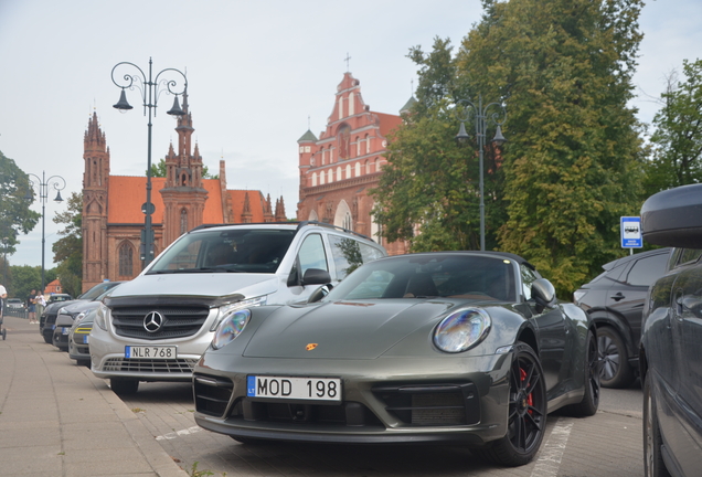 Porsche 992 Targa 4 GTS