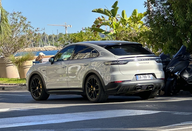 Porsche Cayenne Coupé Turbo S E-Hybrid