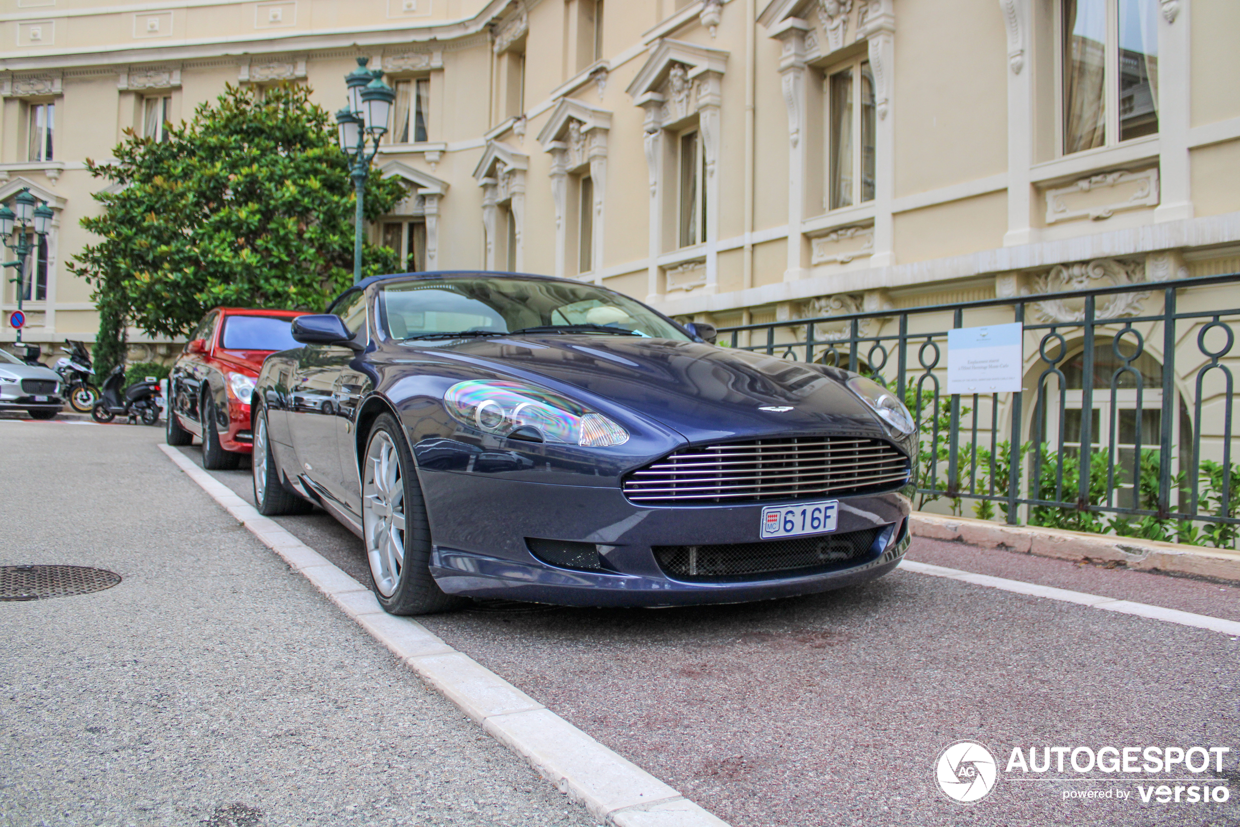 Aston Martin DB9 Volante