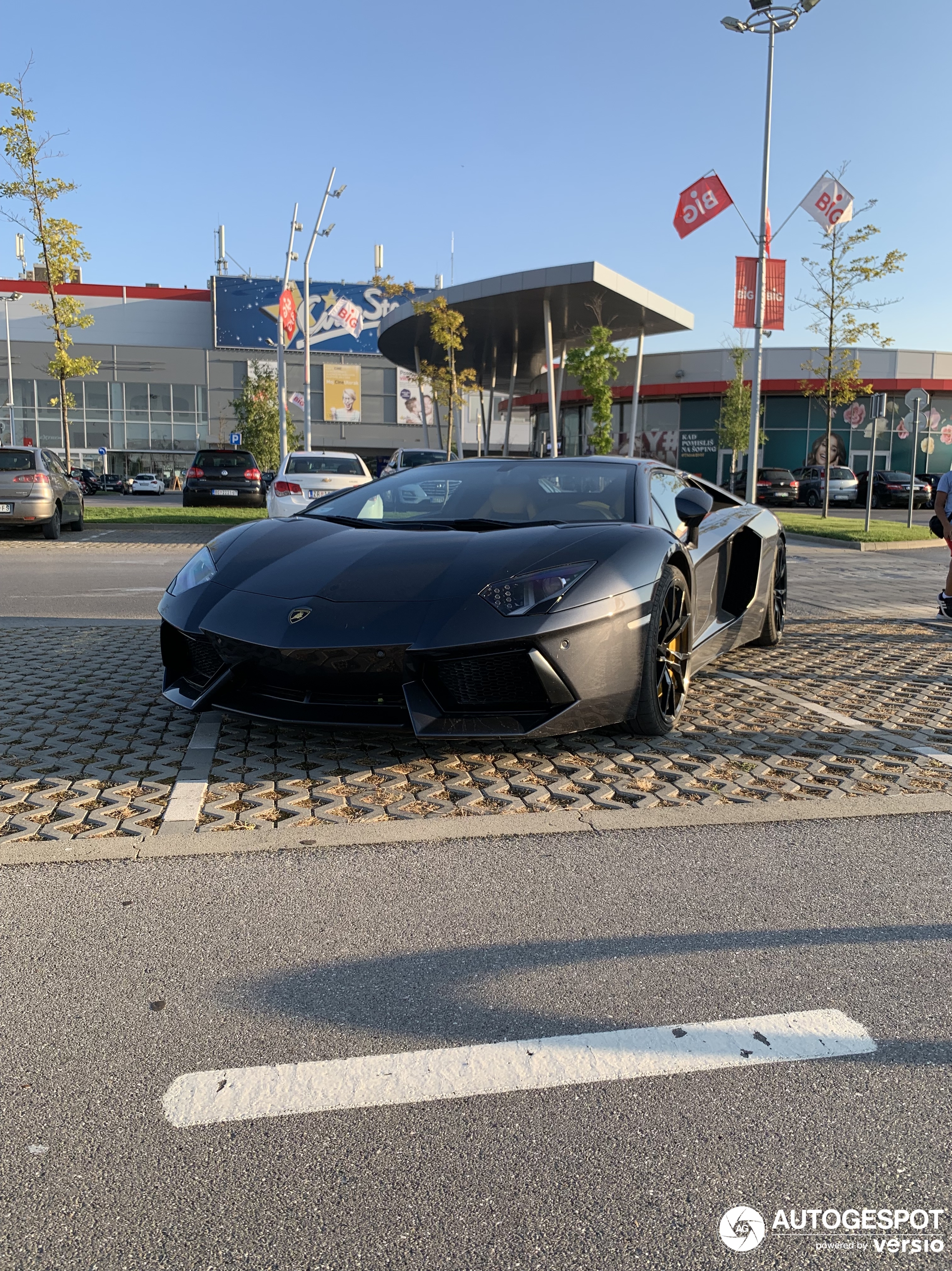 Lamborghini Aventador LP700-4 Roadster