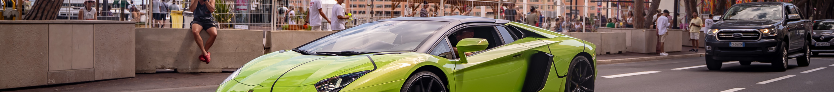 Lamborghini Aventador LP700-4 Roadster