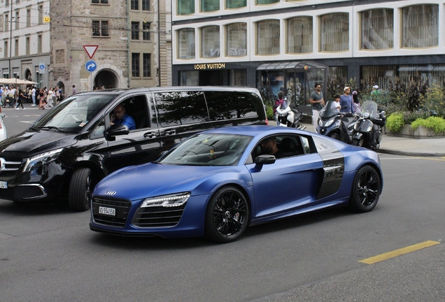 Audi R8 V10 Plus 2013