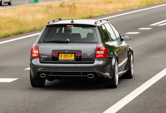 Audi RS6 Avant C5