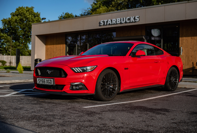 Ford Mustang GT 2015