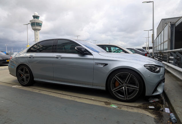 Mercedes-AMG E 63 S W213 2021