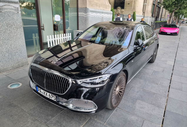 Mercedes-Maybach S 680 X223