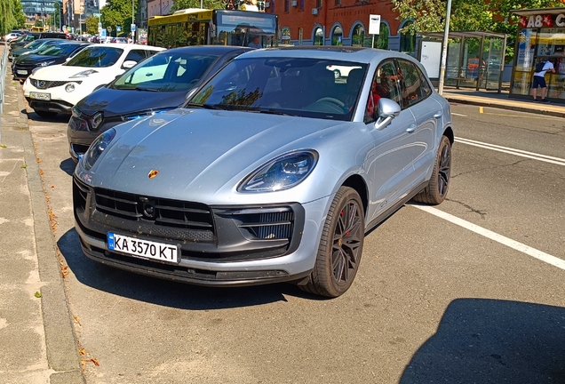 Porsche 95B Macan GTS MkIII