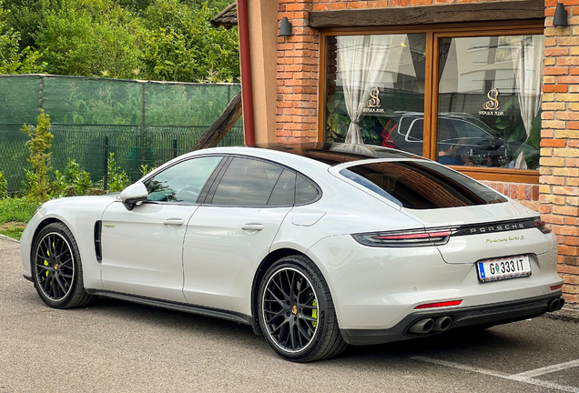 Porsche 971 Panamera Turbo S E-Hybrid