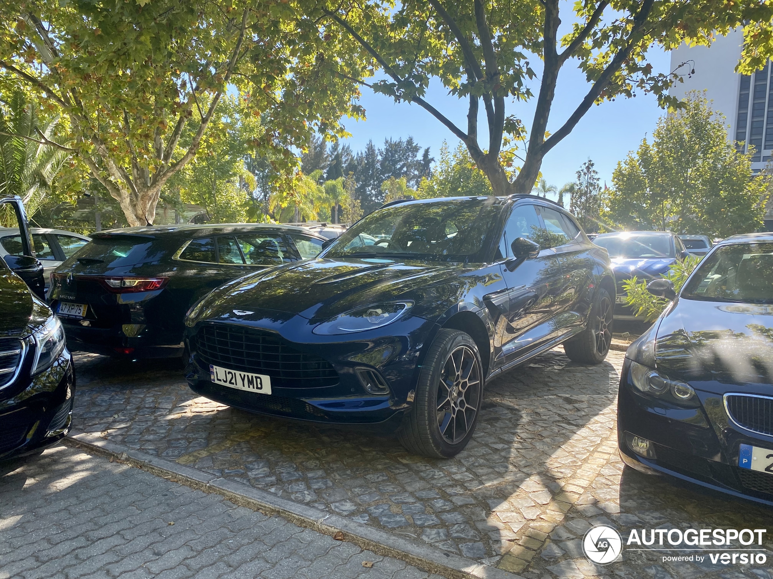 Aston Martin DBX