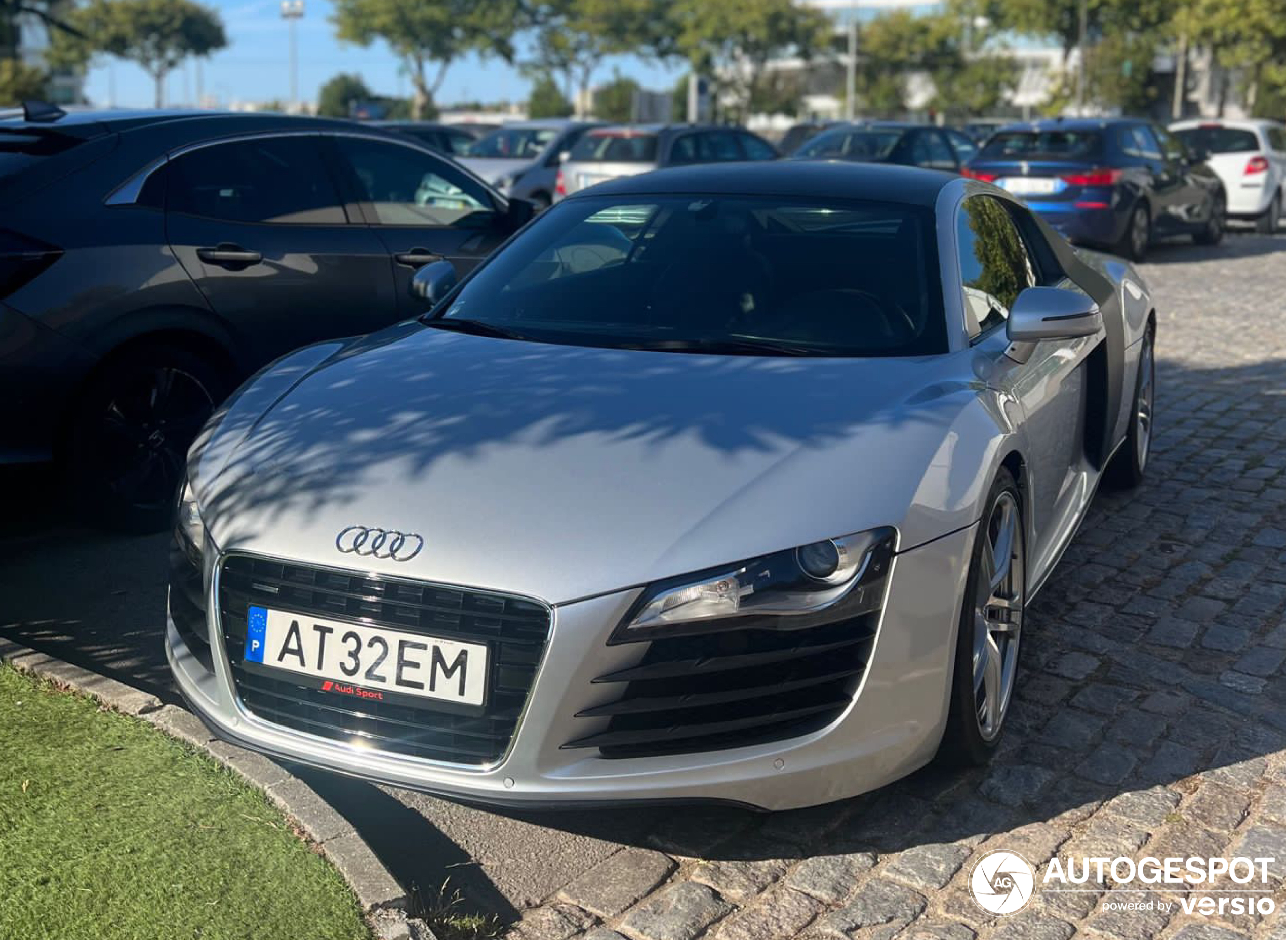 Audi R8