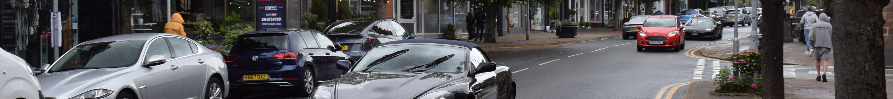 Aston Martin DB9 Volante