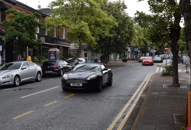 Aston Martin DB9 Volante